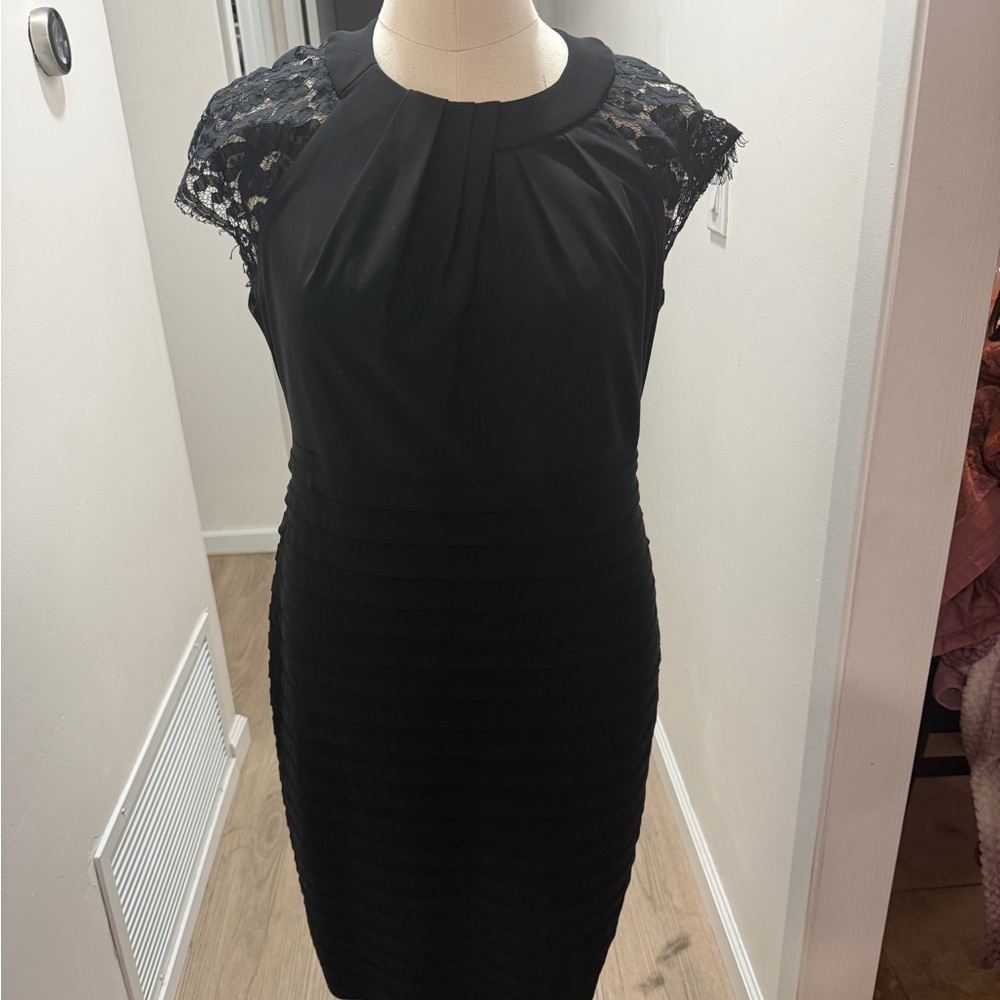 Betsy & Adam Black Lace Cap Sleeve Midi Dress